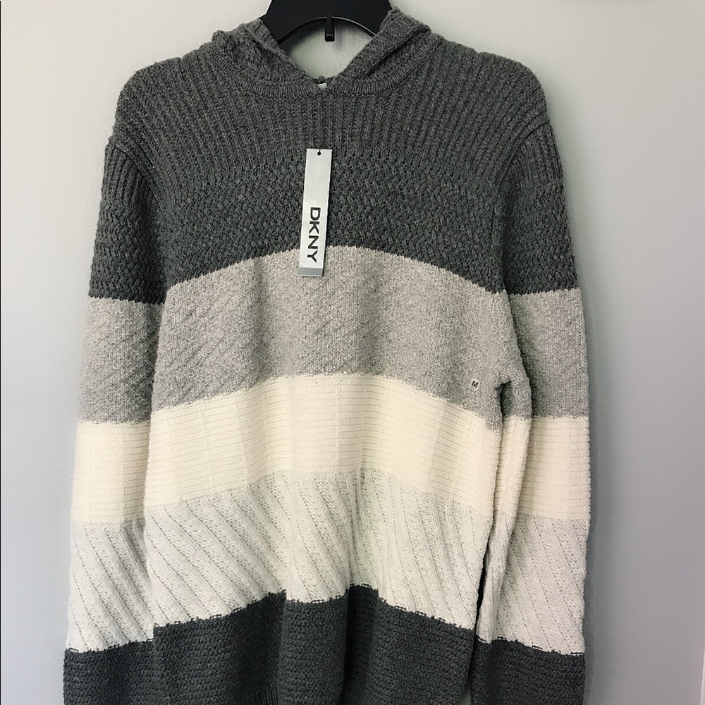 DKNY men long sleeves sweaters size M multi color
